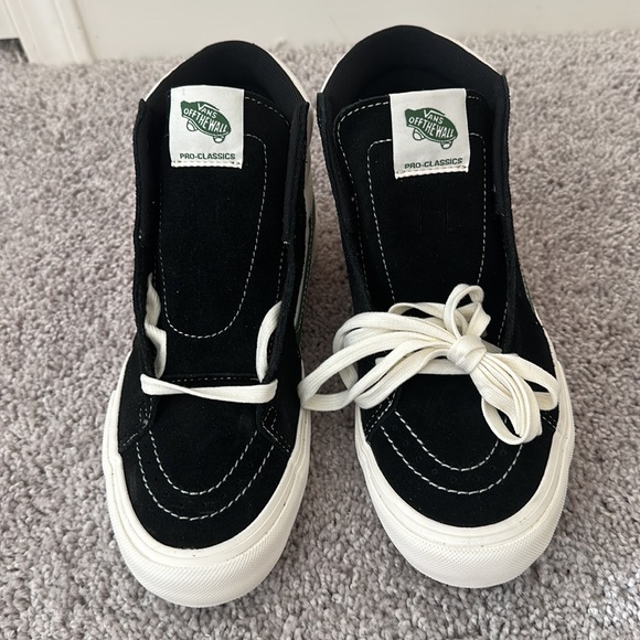 Vans SK8-HI Pro Black/Alpine Green. US Men’s 7.0. No box/tags. - Picture 2 of 6